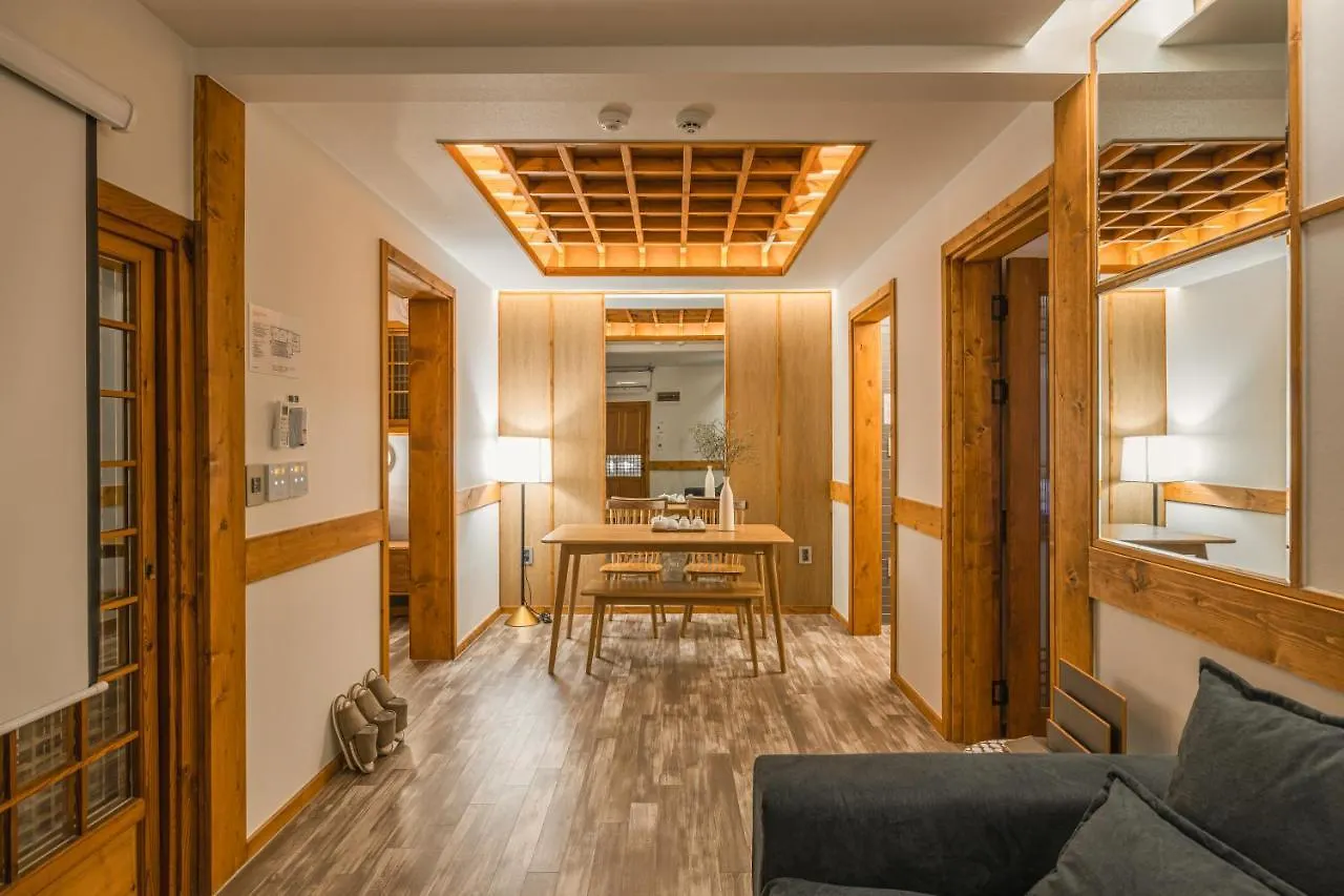 The Bukchon Noble Villa Seul